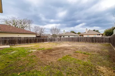 11402 Marshall Street, Manor, TX 78653 - Photo 32