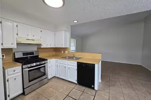 6206 Buffalo Pass, Austin, TX 78745 - Photo 4