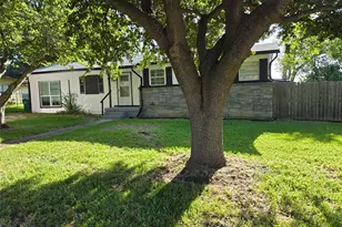 906 Debus Dr, Taylor, TX 76574 - Photo 1