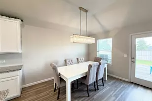 142 Periwinkle Ln, Bastrop, TX 78602 - Photo 8