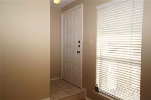 6525 Hart Ln, Austin, TX 78731 - Photo 2