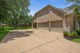 111 Sand Hills Cove, Georgetown, TX 78628 - Photo 32