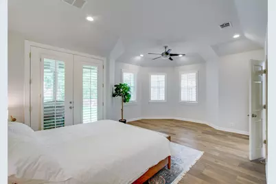 18 Glenway Drive, The Hills, TX 78738 - Photo 12