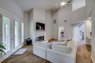 18 Glenway Drive, The Hills, TX 78738 - Photo 10