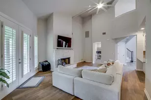 18 Glenway Dr, The Hills, TX 78738 - Photo 10