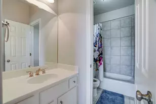 18 Glenway Dr, The Hills, TX 78738 - Photo 16