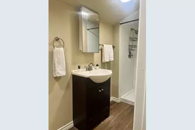 706 W 32nd Street #B, Austin, TX 78705 - Photo 4