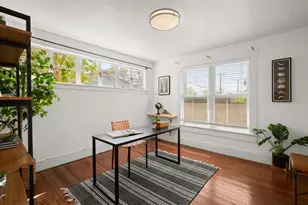 1184 Navasota St, Austin, TX 78702 - Photo 12