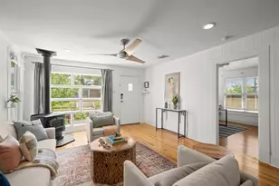 1184 Navasota St, Austin, TX 78702 - Photo 10