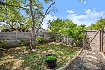 1184 Navasota Street, Austin, TX 78702 - Photo 26