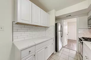 1010 W 23rd St, Austin, TX 78705 - Photo 10