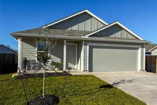 429 Monsoon Dr, Lockhart, TX 78644 - Photo 1