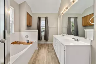 10512 Watchful Fox Dr, Austin, TX 78748 - Photo 4