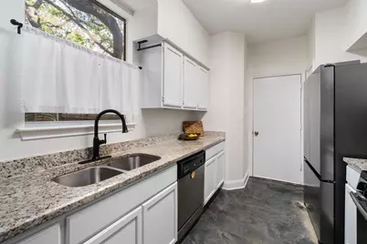 10512 Watchful Fox Drive, Austin, TX 78748 - Photo 14