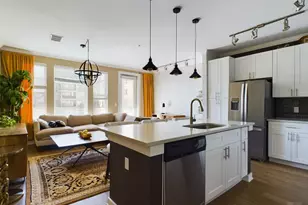 1900 Barton Springs Rd, Austin, TX 78704 - Photo 10