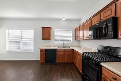256 Poplarwood Drive, Kyle, TX 78640 - Photo 6