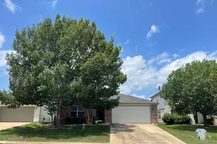 280 Spruce Dr, Kyle, TX 78640 - Photo 2