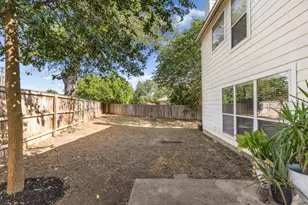 2114 Hidden Meadow St, New Braunfels, TX 78130 - Photo 28