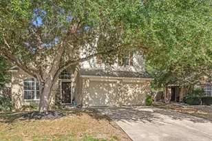 2114 Hidden Meadow St, New Braunfels, TX 78130 - Photo 2