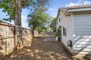 2114 Hidden Meadow St, New Braunfels, TX 78130 - Photo 26