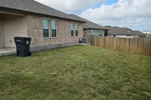 104 Pronghorn Cir, San Marcos, TX 78666 - Photo 4
