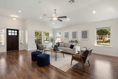 1100 Kingston Lacy Boulevard, Pflugerville, TX 78660 - Photo 2