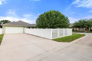 1100 Kingston Lacy Blvd, Pflugerville, TX 78660 - Photo 22