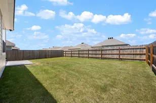 133 Walk Way Dr, Jarrell, TX 76537 - Photo 36