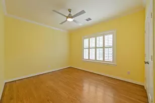 2390 W 8th St, Austin, TX 78703 - Photo 24