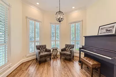 2390 W 8th Street, Austin, TX 78703 - Photo 16