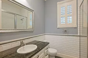 2390 W 8th St, Austin, TX 78703 - Photo 16