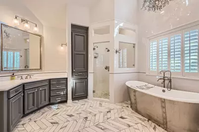 2390 W 8th Street, Austin, TX 78703 - Photo 24