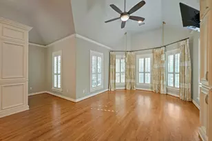2390 W 8th St, Austin, TX 78703 - Photo 18
