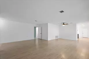 7613 Marble Ridge Dr, Austin, TX 78747 - Photo 14
