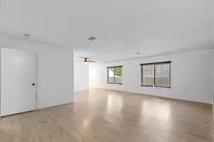 7613 Marble Ridge Dr, Austin, TX 78747 - Photo 12