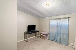 110 Belinda Ln, Kyle, TX 78640 - Photo 38