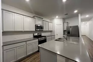111 Vintage Dr, San Marcos, TX 78666 - Photo 6