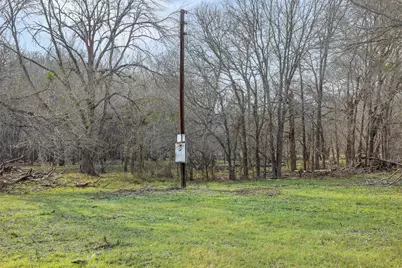 1144 Treetop Lane, Luling, TX 78648 - Photo 8