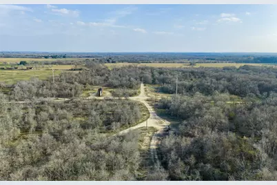 1144 Treetop Lane, Luling, TX 78648 - Photo 30