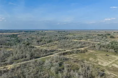 1144 Treetop Lane, Luling, TX 78648 - Photo 24