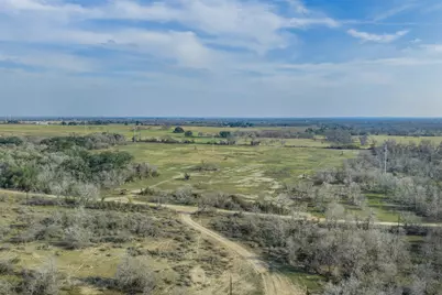 1144 Treetop Lane, Luling, TX 78648 - Photo 20