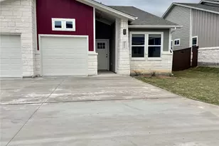 105 Zayd Ct, Jarrell, TX 76537 - Photo 2