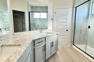 105 Zayd Ct, Jarrell, TX 76537 - Photo 18