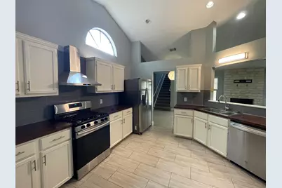 8900 Linton Drive, Austin, TX 78748 - Photo 4