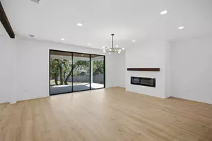 208 Ulupau Cir, Bastrop, TX 78602 - Photo 8