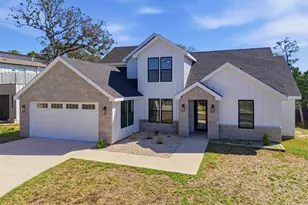 208 Ulupau Cir, Bastrop, TX 78602 - Photo 2