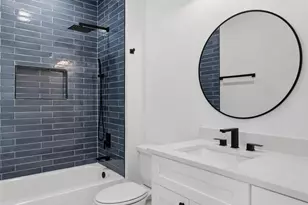 208 Ulupau Cir, Bastrop, TX 78602 - Photo 20