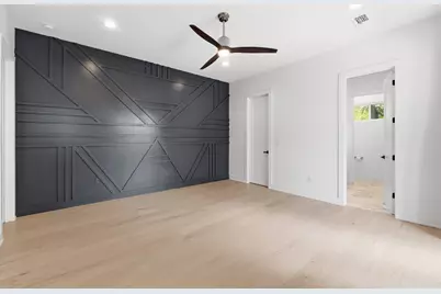 3304 E 17th Street #B, Austin, TX 78721 - Photo 16