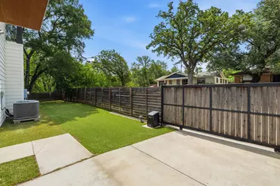 3304 E 17th Street #B, Austin, TX 78721 - Photo 34