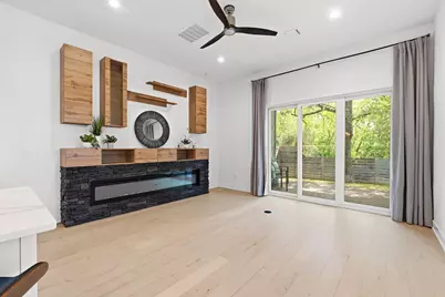 3304 E 17th Street #B, Austin, TX 78721 - Photo 6